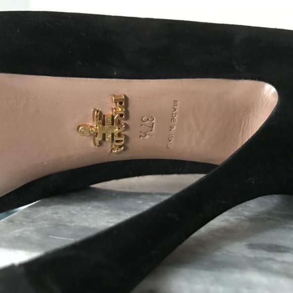 Worn once PRADA black suede heels - Picture 6 of 10